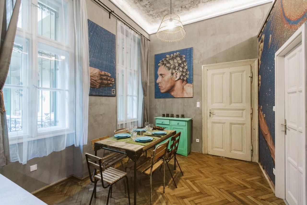 The Art Of Apartmán